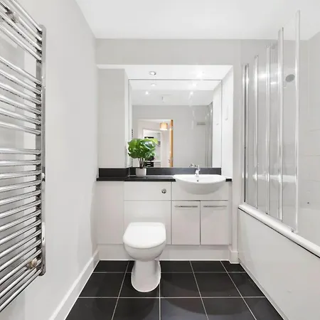 Apartment Cosy Modern1 Bed Apartment, By Excel London, Airport & O2 *