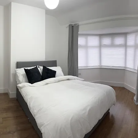 Stadium Homestay London