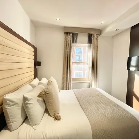 Hotel Maitrise 3*