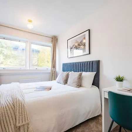 Beautiful 3-bed House-the Centre Apartment