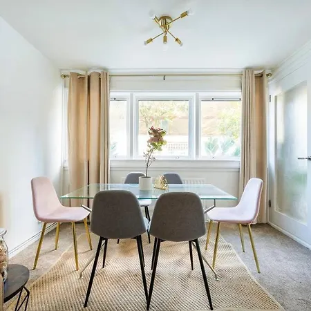 Beautiful 3-bed House-the Centre Apartment London