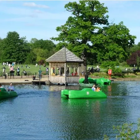 Peacefully Set 2br Near Beautiful Dulwich Park Apartment London