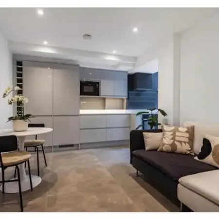 Richmond Maisonette 3 Bed, 2 Bath & Garden Terrace Apartment Richmond (Greater London)