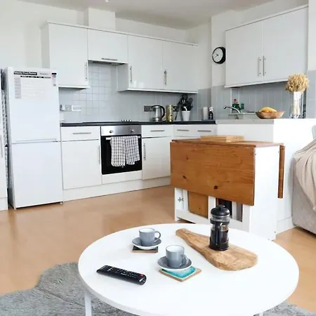 3 Bed Flat With A View Apartment