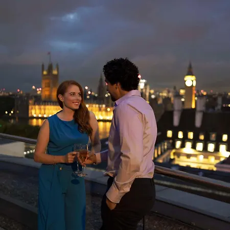 Park Plaza Westminster Bridge Hotel 4*