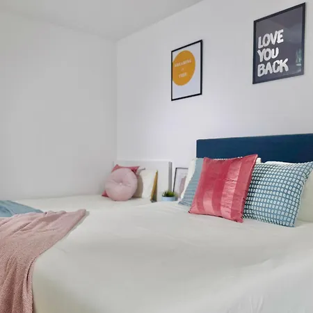 Cosy 1-bed Flat 30min To & Parking Appartamento Londra