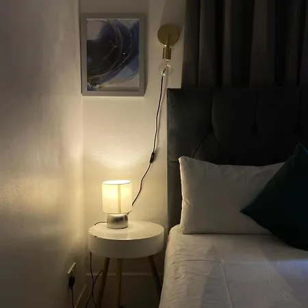 Apartment Lovely Ground Floor Miles Apart *