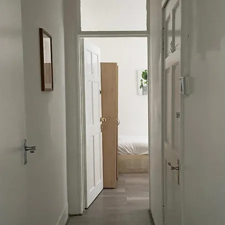 Apartment Lovely Ground Floor Miles Apart *