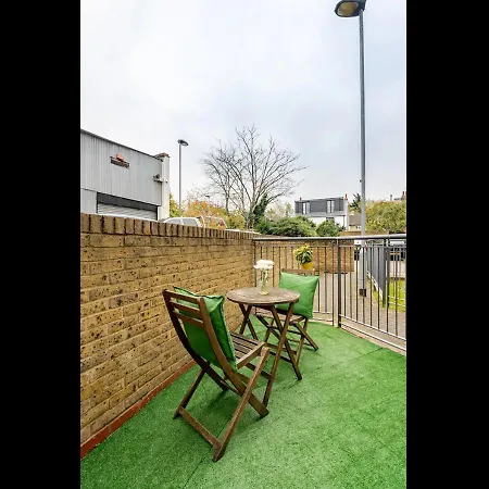 The Nest Of Forest Hill