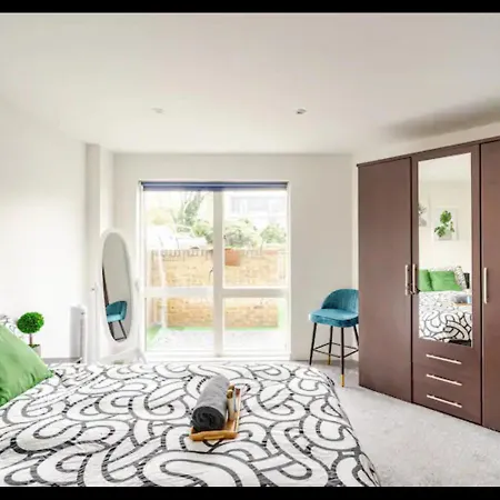 The Nest Of Forest Hill Apartment London