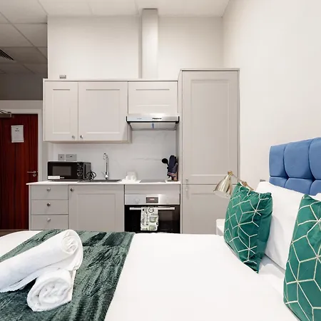 Apartment Hyde Park London