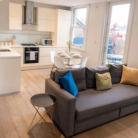 Spacious 2-bed Flat In Brixton With Private Terrace London