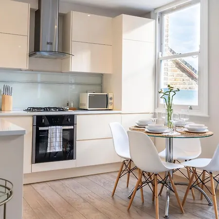 Spacious 2-bed Flat In Brixton With Private Terrace London