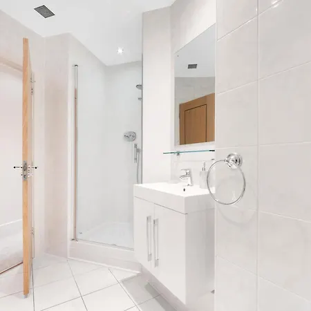 Apartment Farringdon Penthouse Spacious 3 Bedroom 2 Bath