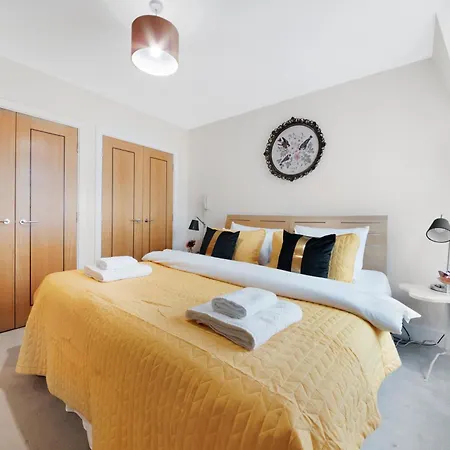 Apartment Farringdon Penthouse Spacious 3 Bedroom 2 Bath *