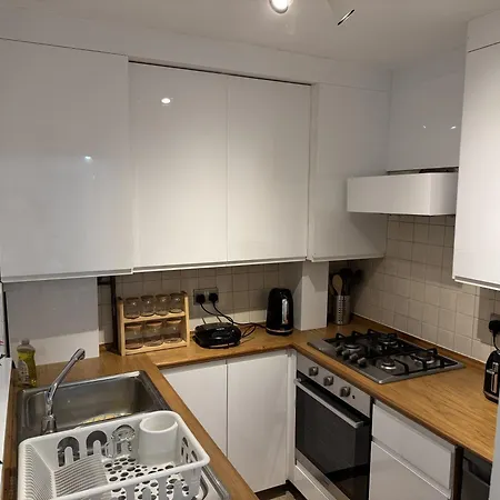 Stylish Entire With Private Garden In Camden, Apartamento