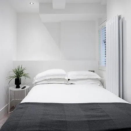 Nell Gwynn House One-bedroom Chelsea Ngh244 London