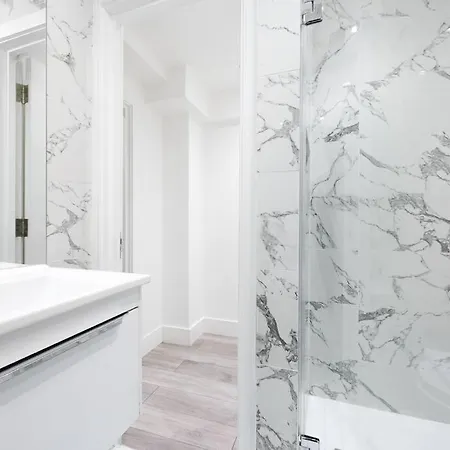 Nell Gwynn House One-bedroom Chelsea Ngh244 Apartment London