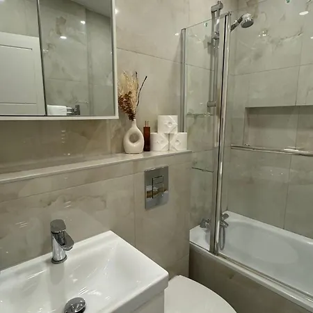 Privatunterkunft Double With Garden View London