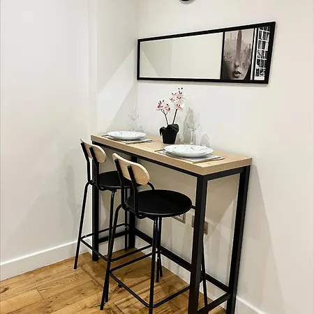 Apartment Cosy - Stratford Near Abba Voyage, 02 Greenwich, Westfield *