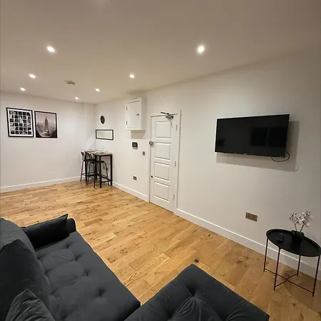 Cosy - Stratford Near Abba Voyage, 02 Greenwich, Westfield Apartment London