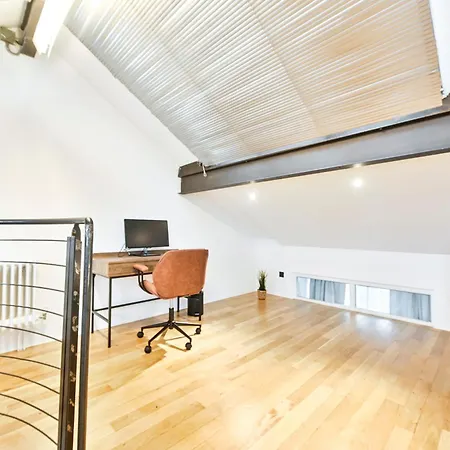 Apartment Light And Airy London