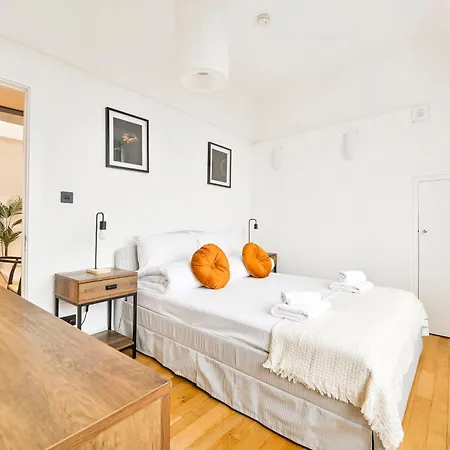 Light And Airy *