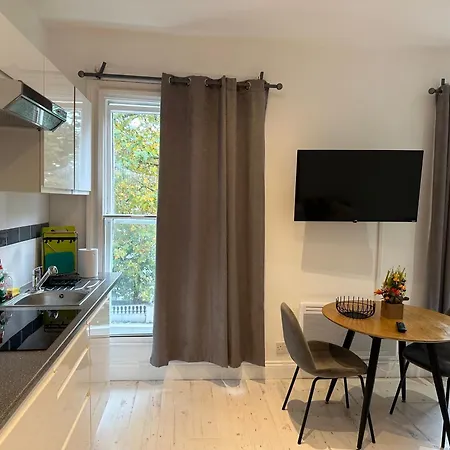 Stylish Escape In West Apartment