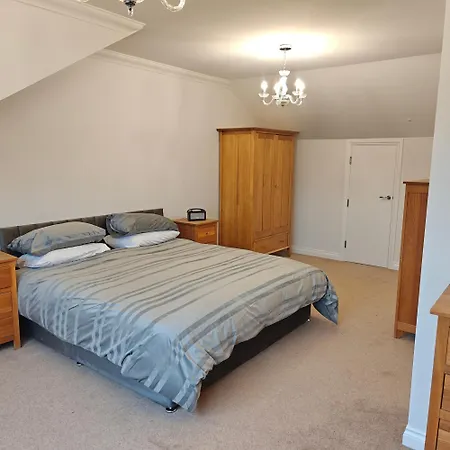 Stylish 4 Bedroom House In *