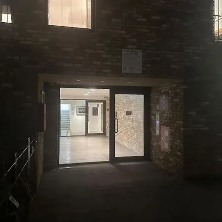 公寓 Modern 2 Bed Flat In Ealing 伦敦