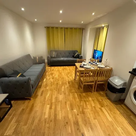 One Bed Near Stadium Apartment Wembley