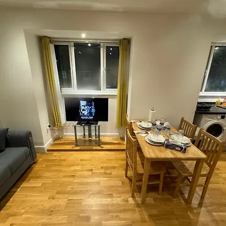 One Bed Near Stadium *