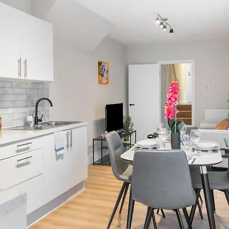 Apartment Classy Gf Gem Next Seven Sisters