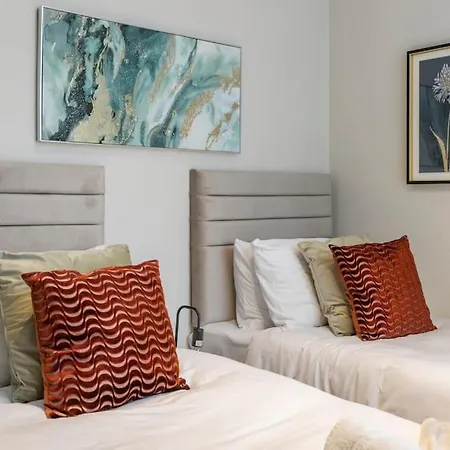 Apartment Classy Gf Gem Next Seven Sisters London