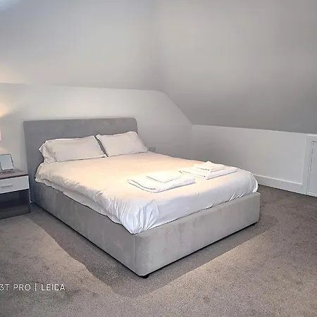 Peaceful Double * Bromley