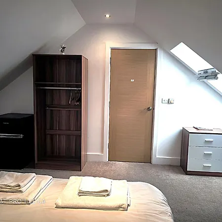 Peaceful Double Homestay *