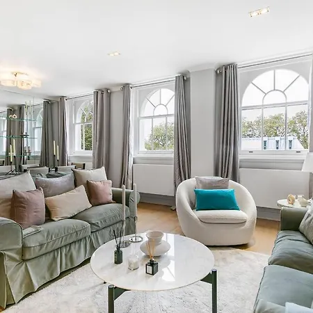 Penthouse Overlooking Hyde Park * לונדון