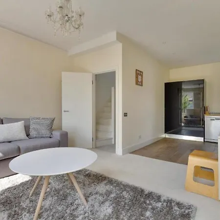 Apartment Spacious 2 Bedroom Fulham Queens Club, *