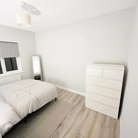 Comfortable 2 Bedroom, 1 Bathroom, West London Flat Greenford (Greater London)