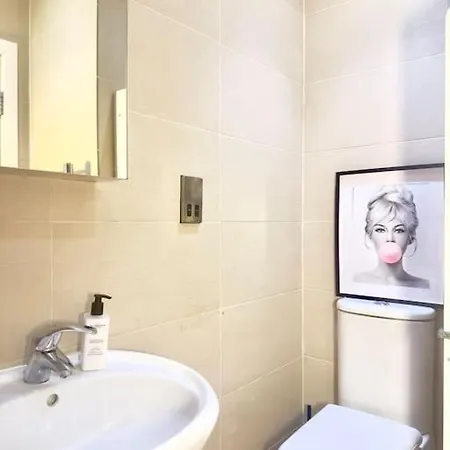 Enchanting 2brgarden Flat Apartment