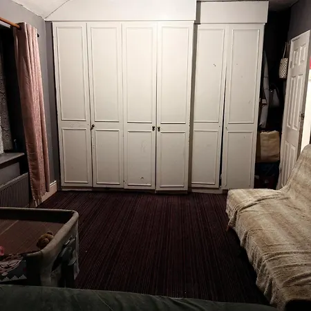 Homestay Spacious Two Bedrooms Dagenham