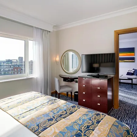 Hotel The Chelsea Harbour And