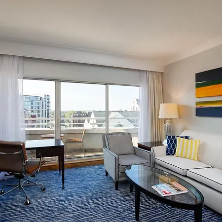 Hotel The Chelsea Harbour And 5*