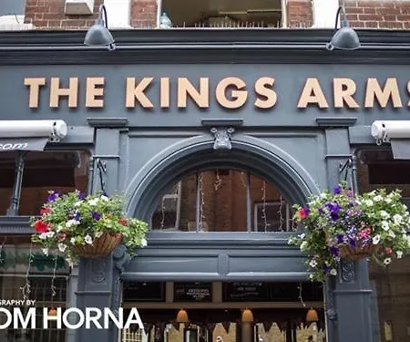 The Kings Arms 3* London