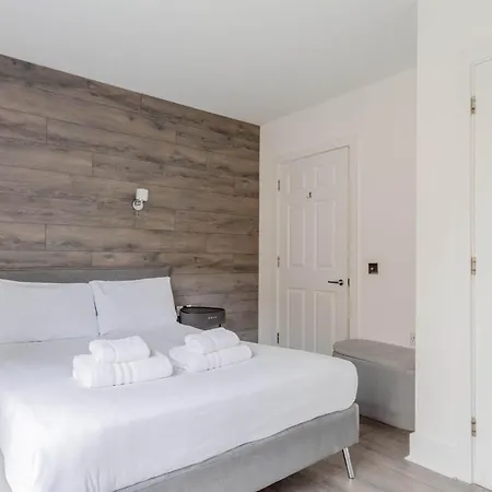Apartment Bright 2 Bedroom Flat In Lambeth With Balcony London