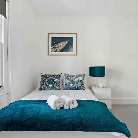 Apartment Portobello Road Iconic House London