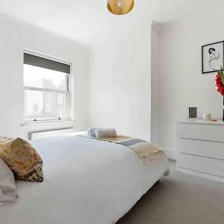 Apartment Portobello Road Iconic House