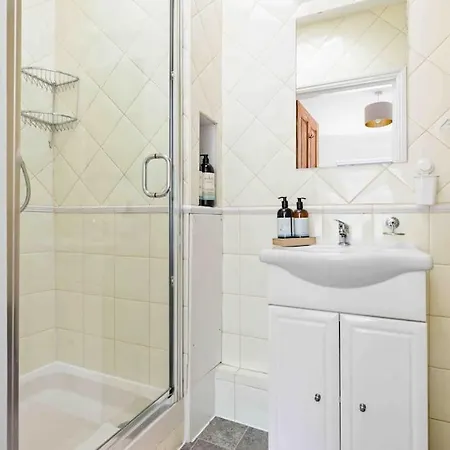 Apartment Portobello Road Iconic House London