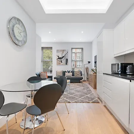 Modern 1 Bed Apartment- Kings Cross Station Apartment London