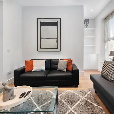 Modern 1 Bed Apartment- Kings Cross Station Apartment